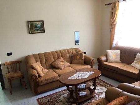 SHITET APARTAMENT 1+1 PRANE SPITALIT !