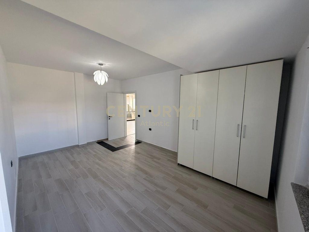 Apartament 2+1 Për Shitje në Golem, Durrës - 105000€ | 105 m²