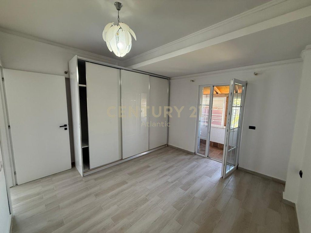 Apartament 2+1 Për Shitje në Golem, Durrës - 105000€ | 105 m²