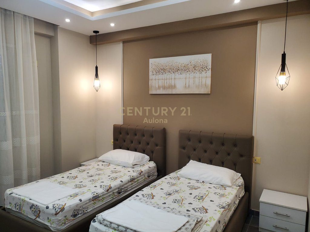 Apartament 2+1 PER SHITJE PRANE KISHES ORTODOKSE
