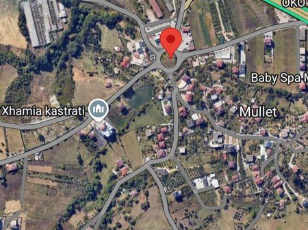Toke per shitje prane Flumen Park 900m2