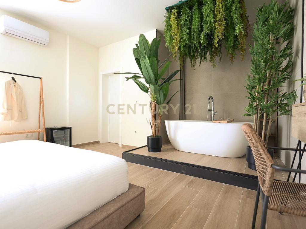 SHITET APARTAMENT 3+1+3 IDEAL PER INVESTIM  PLAZH ,DURRES !!!