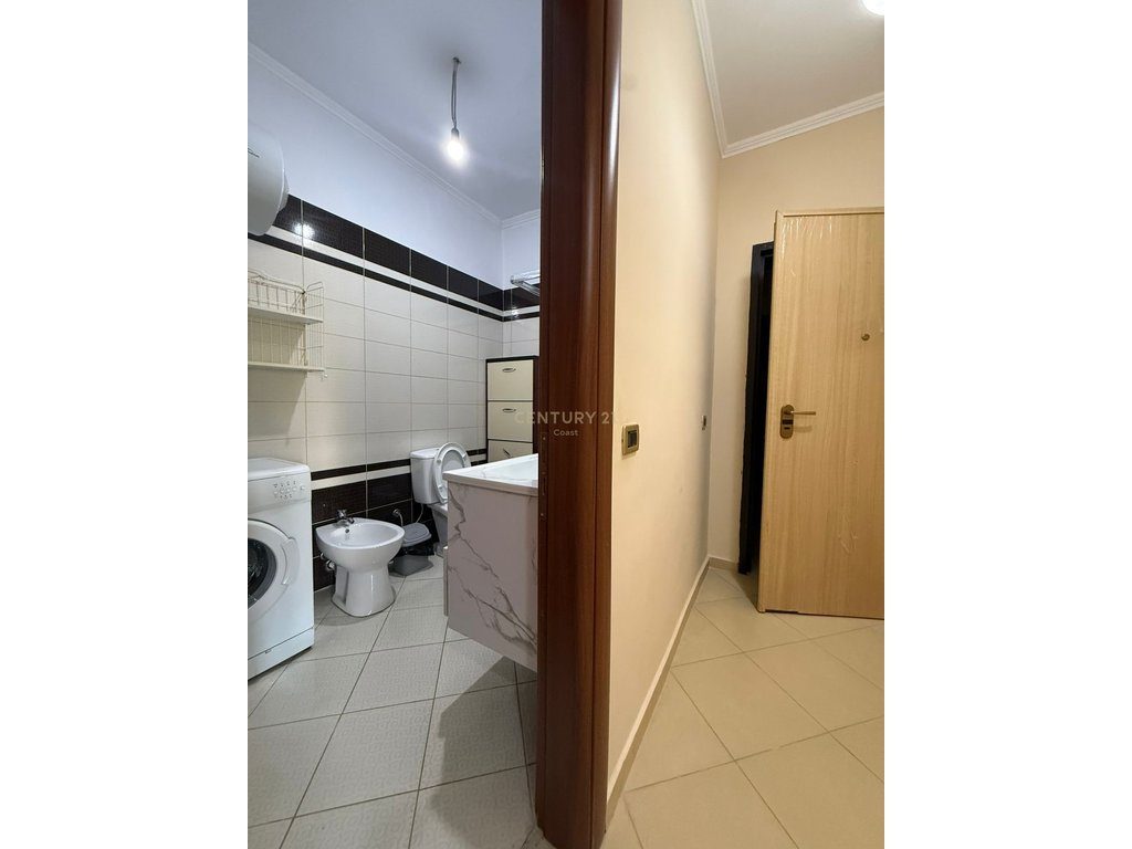 SHITET APARTAMENT 2+1 ,PAMJE DET NE "UJI TE FTOHTE "