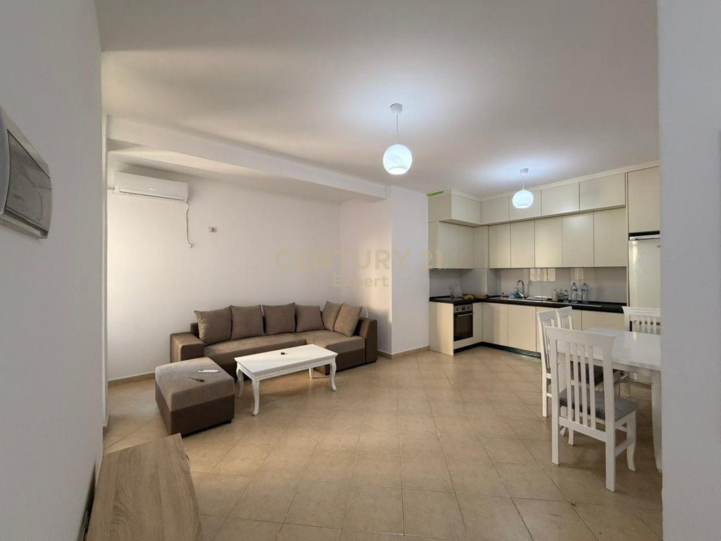 Japim me qira apartament 1+1 ne Astir!