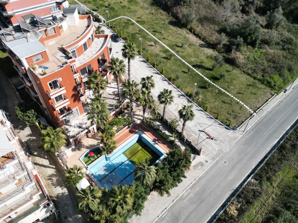 SHESIM HOTEL TEK SHKEMBI I KAVAJES !