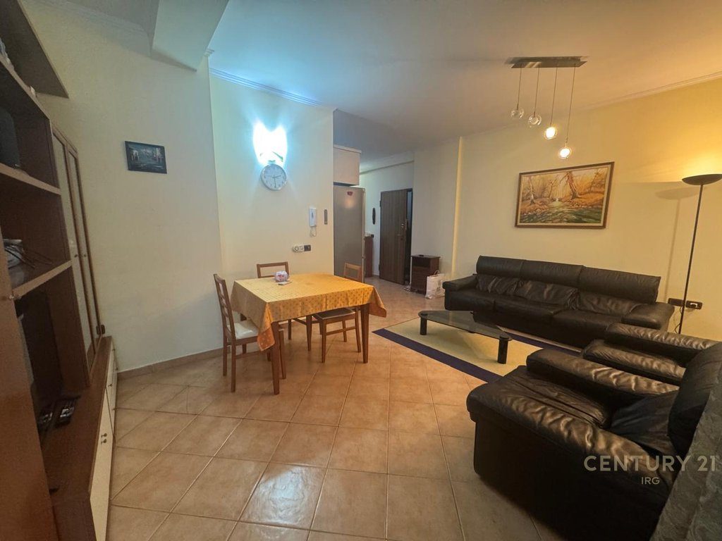 APARTAMENT 1+1 PER QIRA  MYSLYM SHYRI!