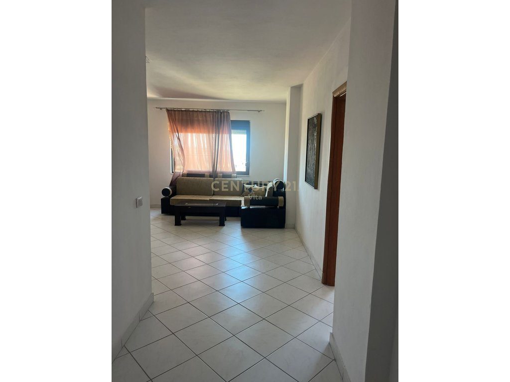 JEPET APARTAMENT 1+1 ME QERA NE ISH KENETE , DURRES !!!