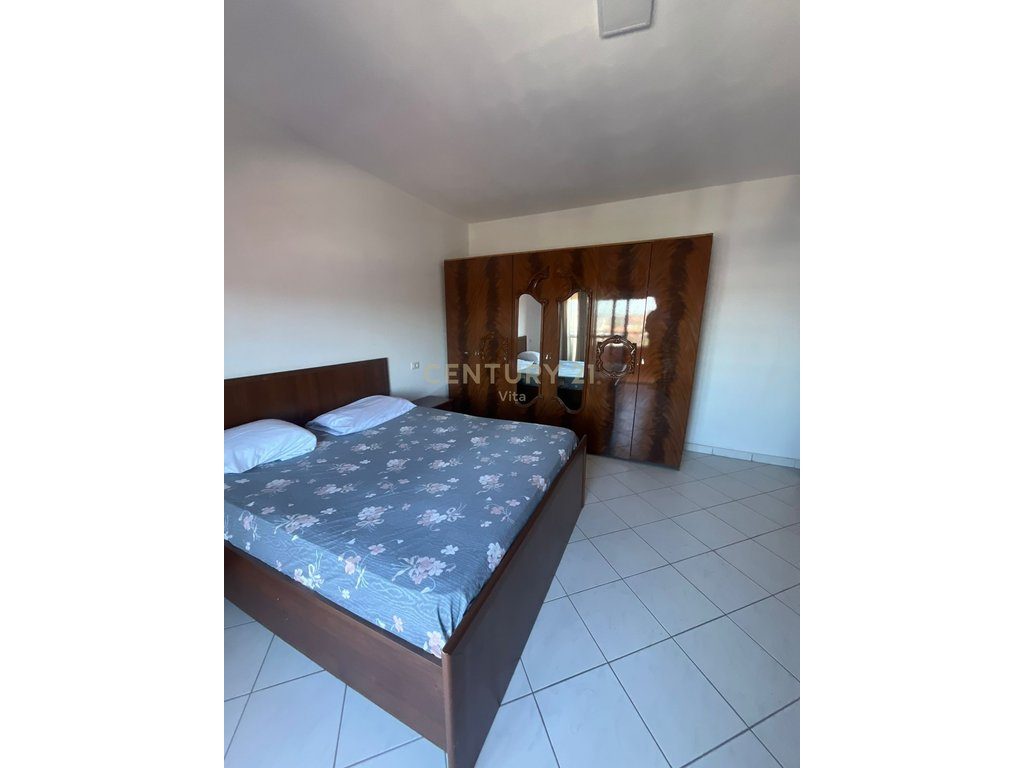JEPET APARTAMENT 1+1 ME QERA NE ISH KENETE , DURRES !!!