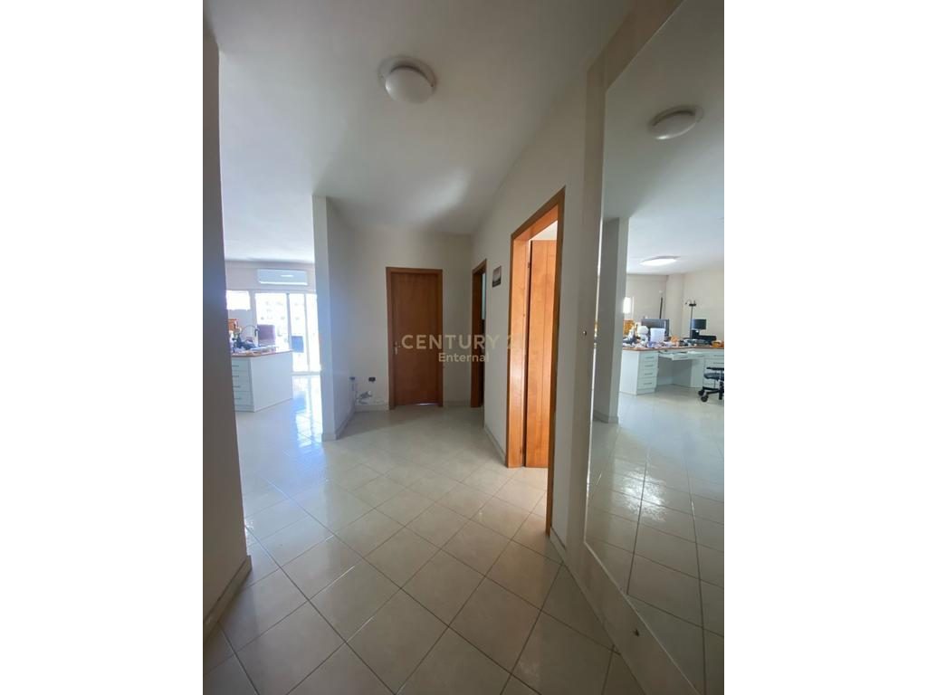 Apartament 2+1 per shitje tek Irfan Tomini