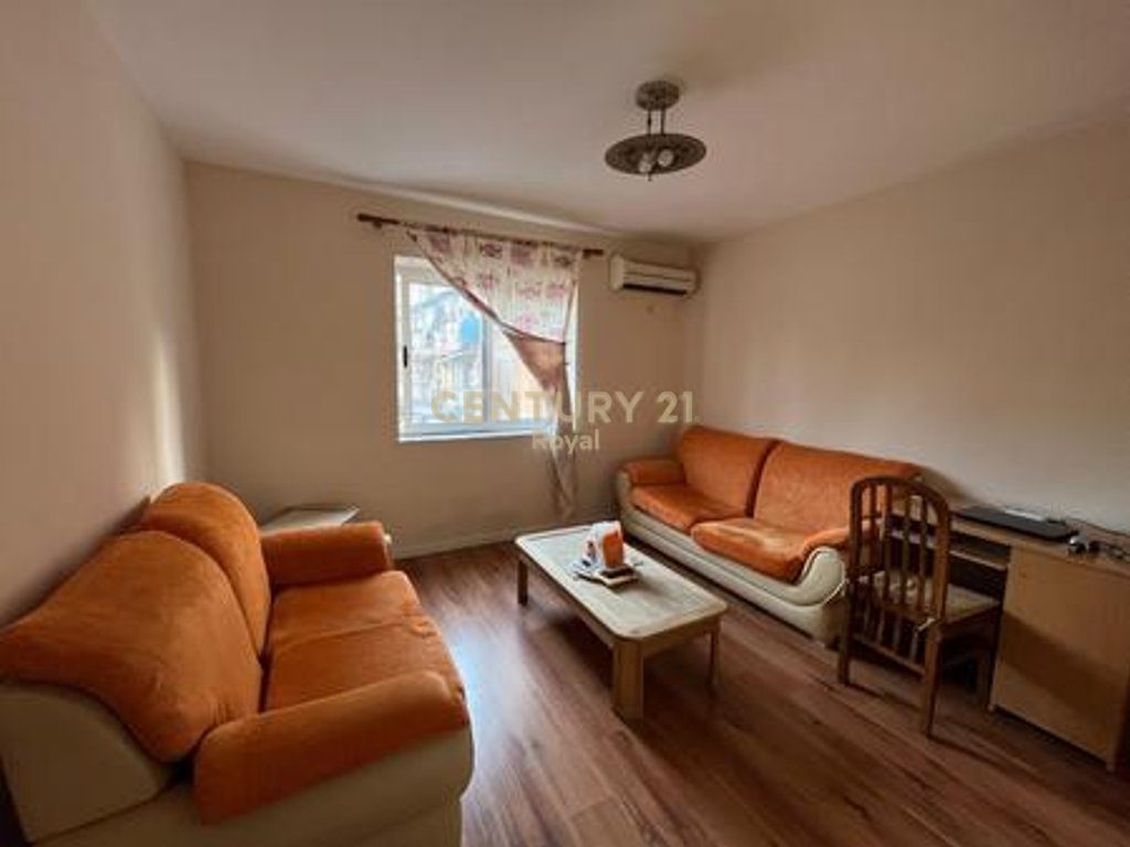 JEPET ME QIRA APRTAMENT 2+1 TEK OXHAKU