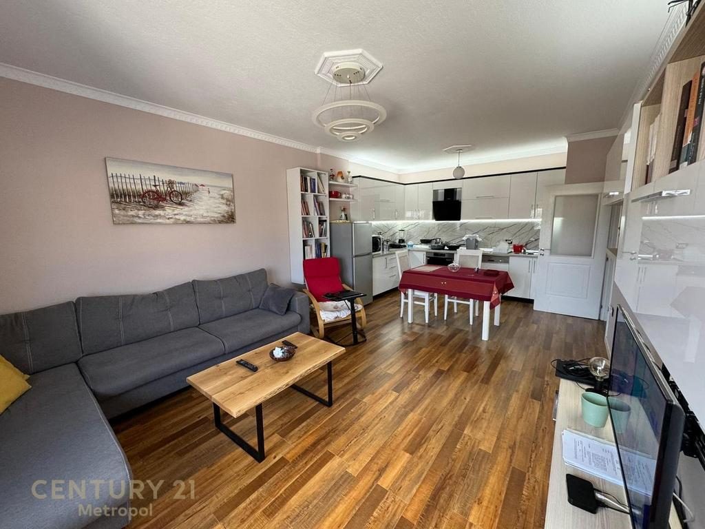 Jepet apartament 1+1 me qira prane Ambasades Amerikane!