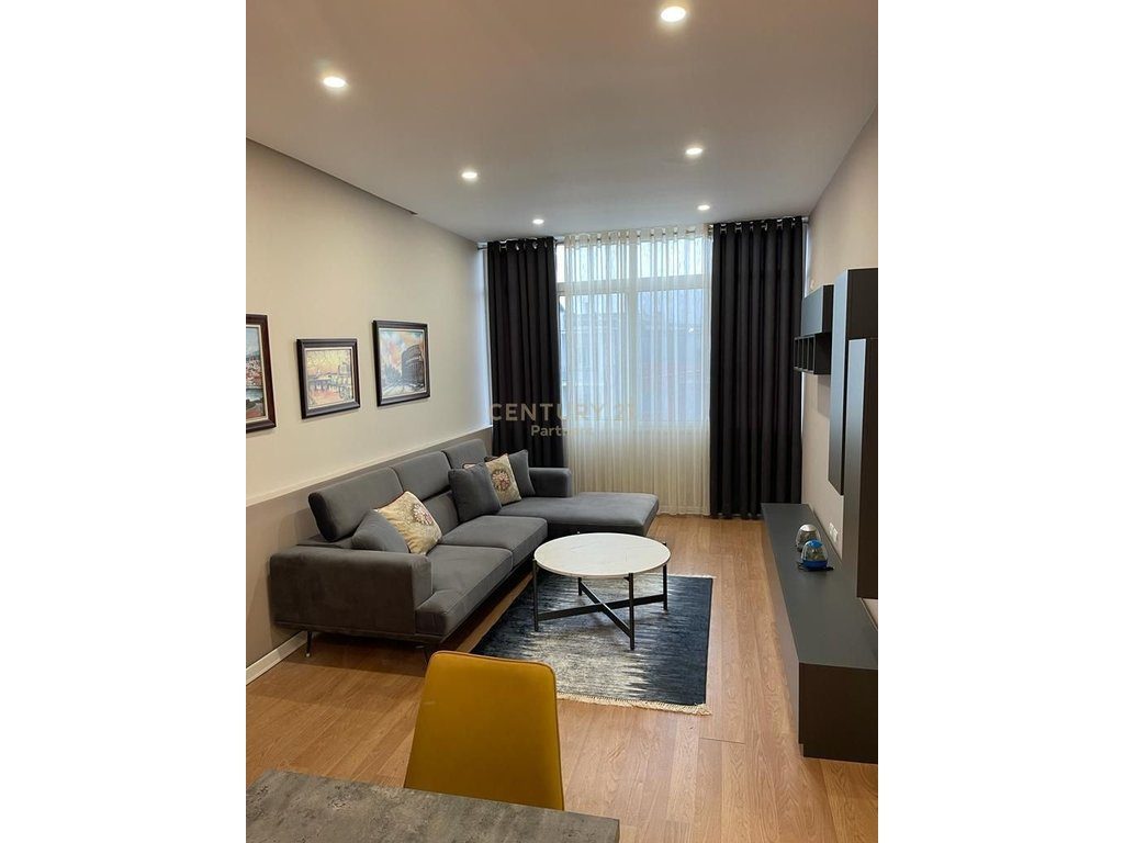 🏢 SHESIM APARTAMENT 2+1 + POST PARKIMI TEK GOLDEN PARK, RRUGA E KAVAJËS, TIRANË.
BLERJE ME KREDI!
