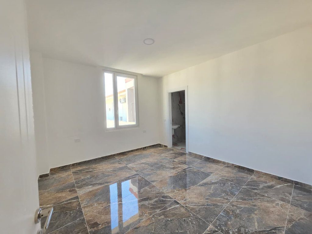 SHITET APARTAMENT PENTHOUSE 3+1 SHENGJIN