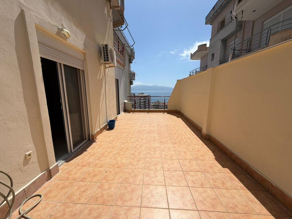 SARANDE, SHESIM APARTAMENT 2+1 ME PAMJE NGA DETI