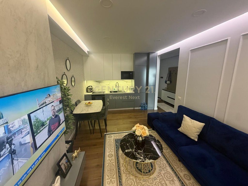 ZONA E BRRYLIT – APARTAMENT 2+1 PËR SHITJE