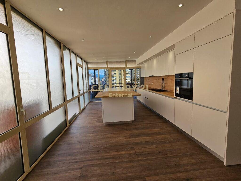 Apartament me Qira per Zyra