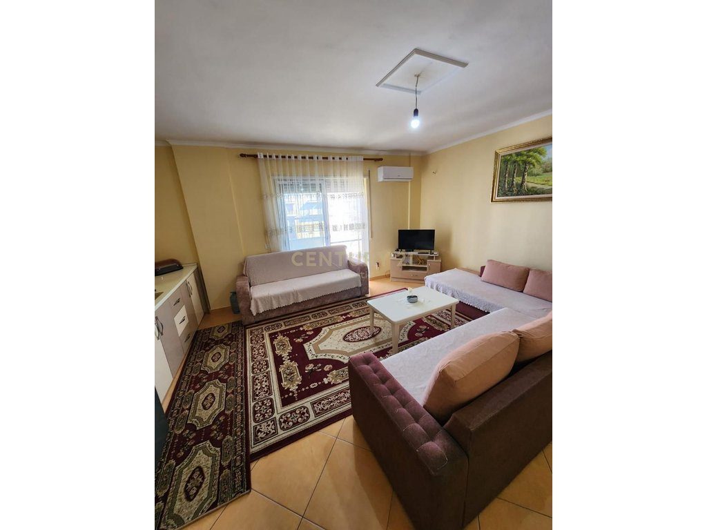Apartament 1+1 për qira në zonën e Plazhit / Iliria , Durrës
