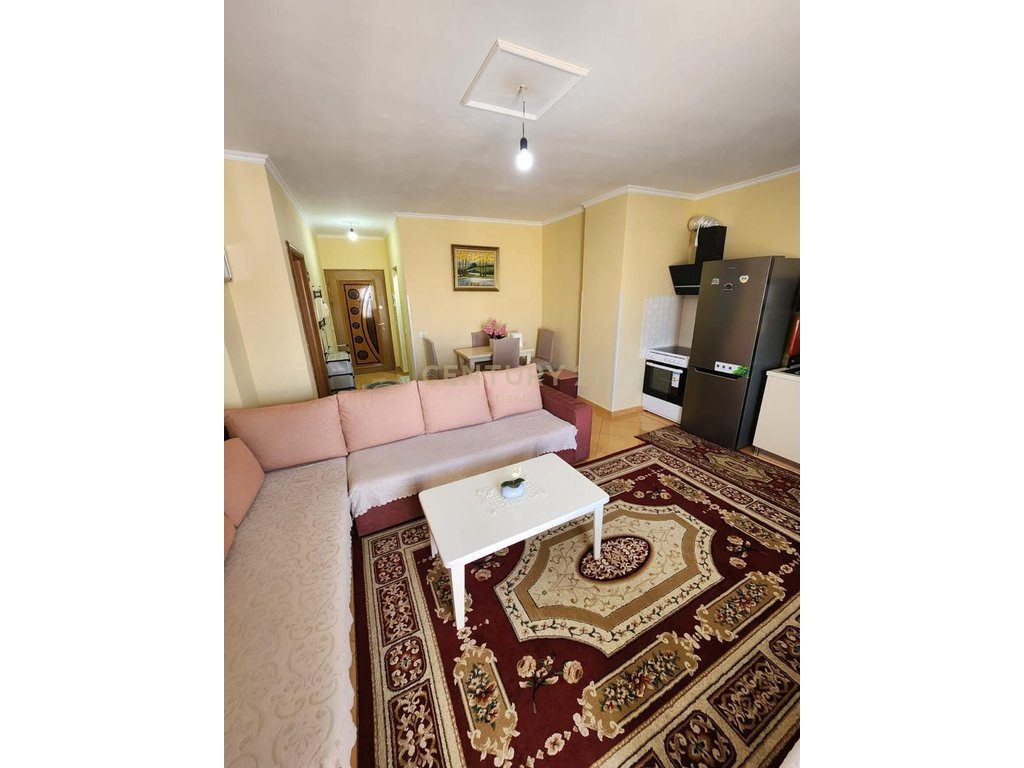 Apartament 1+1 për qira në zonën e Plazhit / Iliria , Durrës