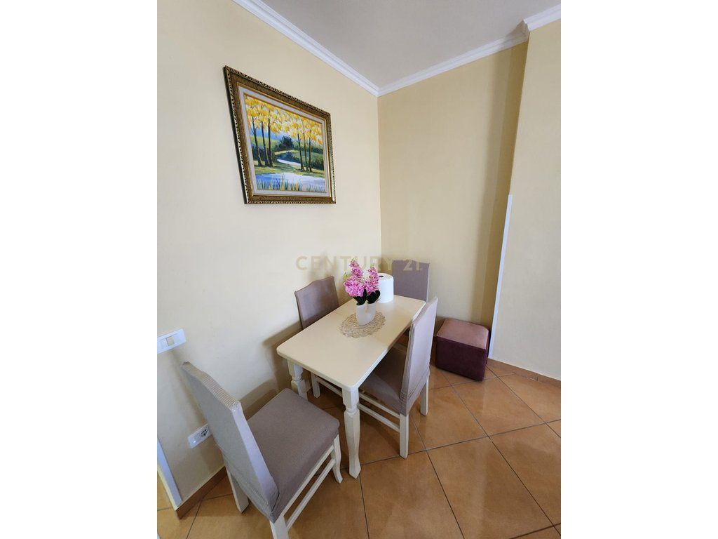 Apartament 1+1 për qira në zonën e Plazhit / Iliria , Durrës