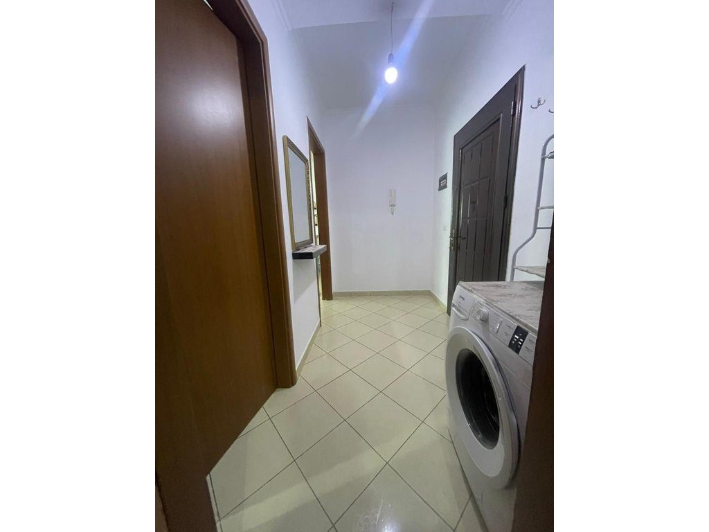 Shitet Apartament 1+1 + Ballkon pranë QTU