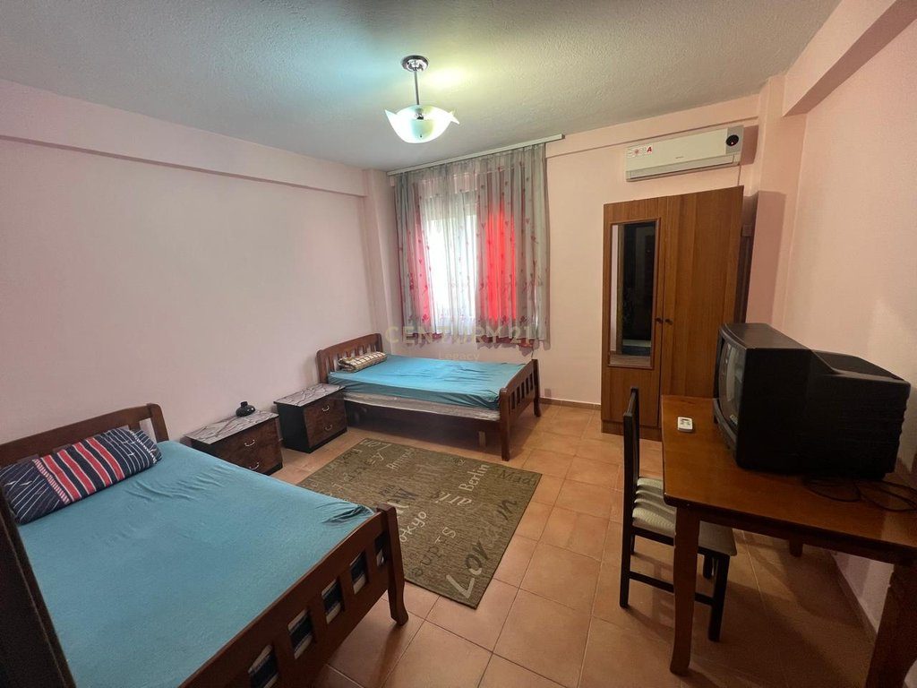 Apartament 1+1 Per Qira në Bulevardin Zogu i Parë, Bar New York