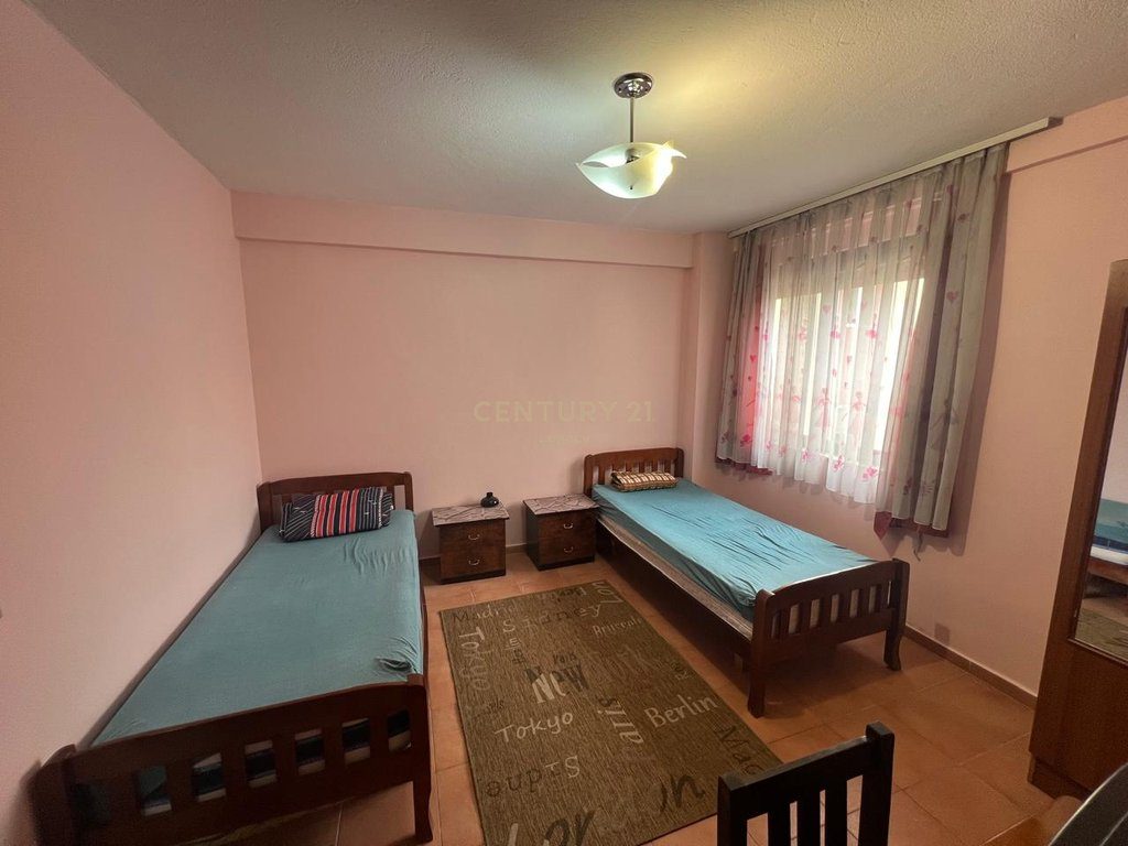 Apartament 1+1 Per Qira në Bulevardin Zogu i Parë, Bar New York