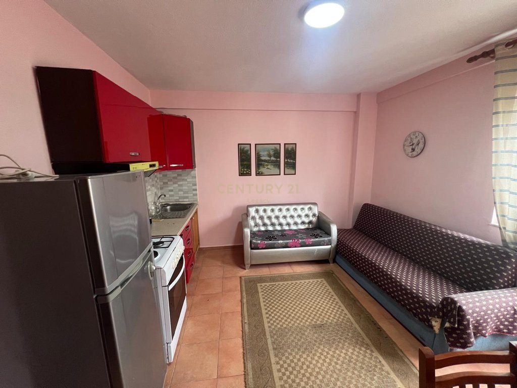 Apartament 1+1 Per Qira në Bulevardin Zogu i Parë, Bar New York