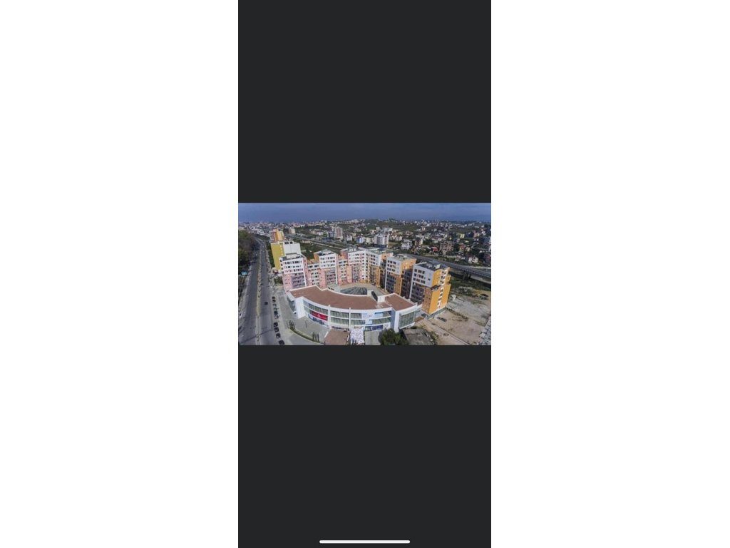 Shitet ambient biznesi në Kompleksin Rotondo, Plepa, Durrës.