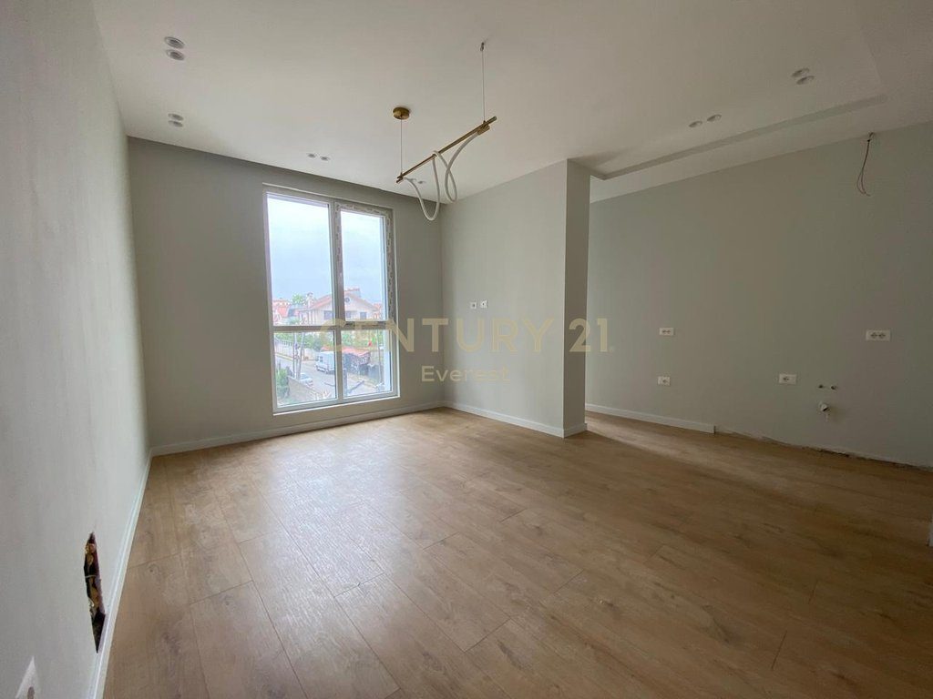 RRUGA SIRI KODRA, APARTAMENT 1+1 ME QIRA