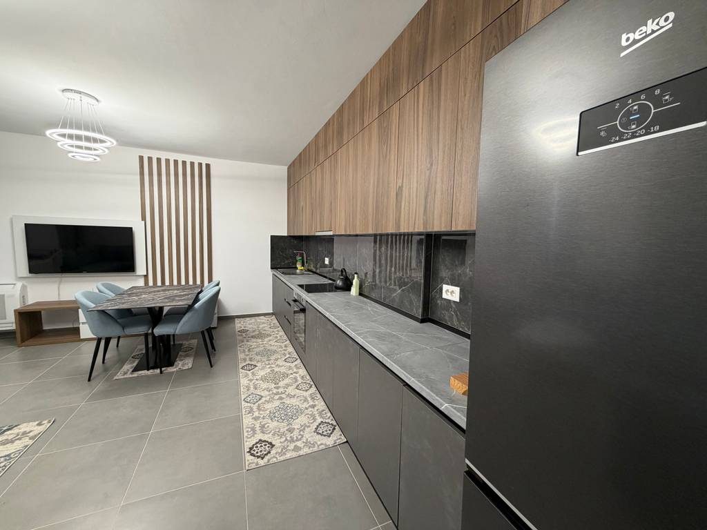 SARANDE, APARTAMENT 1+1 PER SHITJE PAS HOTEL BUTRINTIT