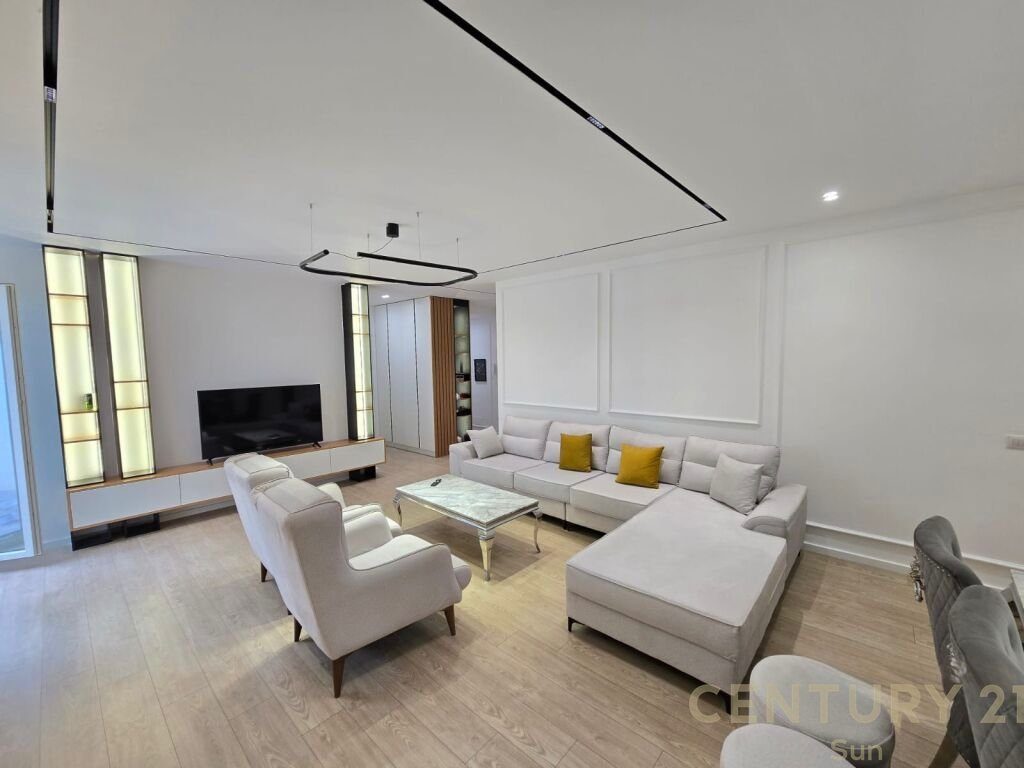 APARTAMENT LUKSOZ  2+1+2 POSTE PARKIMI TEK LIQENI I THATE!
