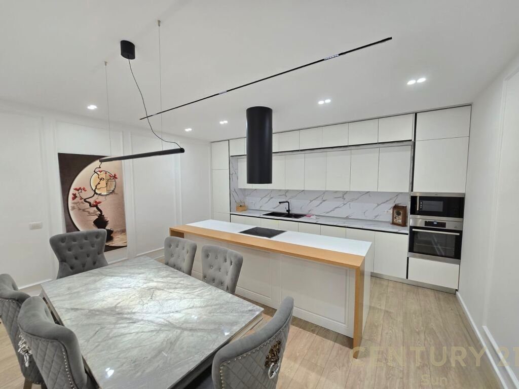 APARTAMENT LUKSOZ  2+1+2 POSTE PARKIMI TEK LIQENI I THATE!