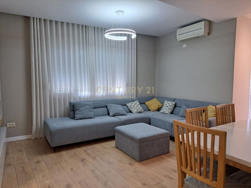 🏡 Jepet me qira apartament 2+1 prane Dispancerise,Bulevardi i Ri