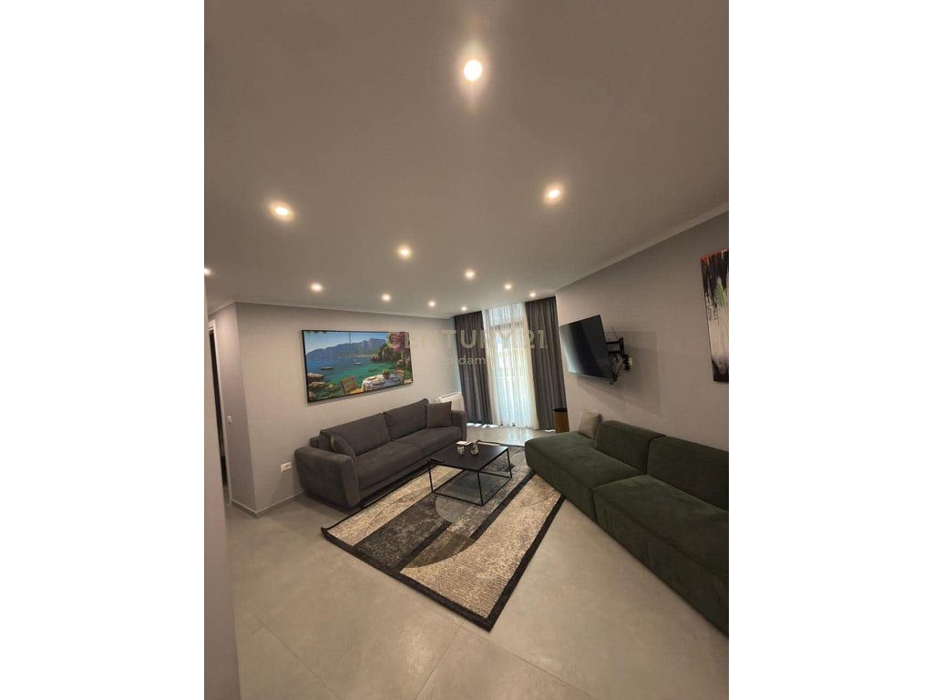 Jepet me qera apartament tek White Hill, Currila – Durrës!