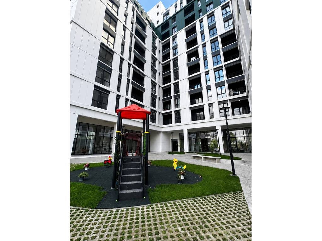 SHITET APARTAMENT 3+1+2 TEK KOMUNA E PARISIT, BEGA07