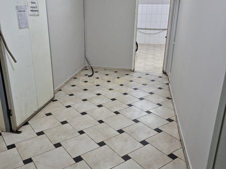 🏢 Shitet ambient biznesi –Mbikalimi i Selites