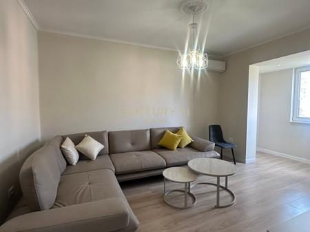 Apartament 1+1 Per Qira Tek Myslym Shyri!