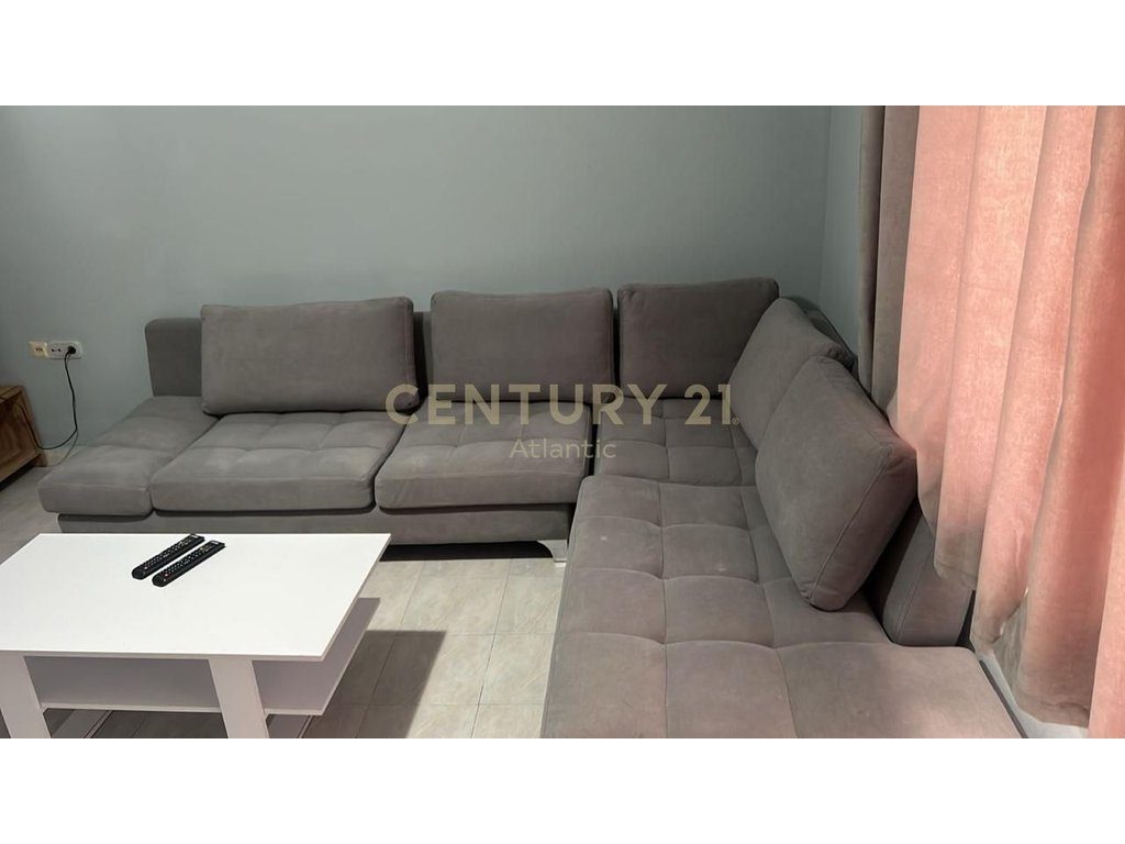 JEPET ME QERA APARTAMENT 1+1  NE KATIN E PARE TE NJE SHTEPIE PRIVATE NE PLAZH ILIRIA !