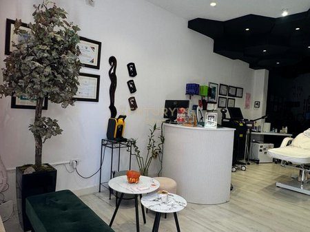 🏬 Jepet Dyqan me Qira në Rrugë Kryesore – Rrethi i Selitës