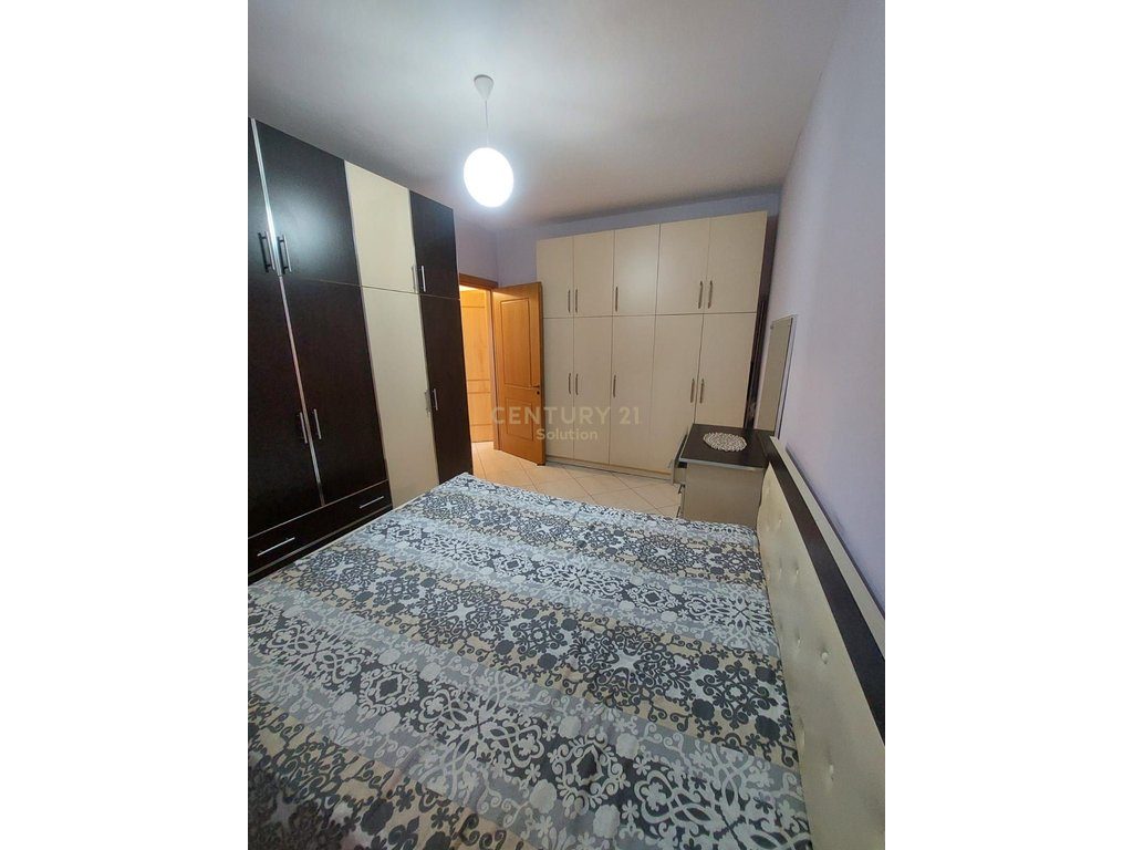 APARTAMENT 2+1+2 PER QIRA NE ASTIR!
