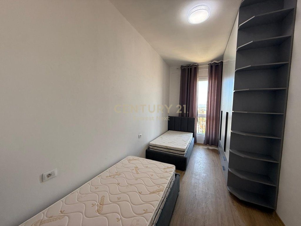 QIRA !  APARTAMENT 2+1+2 NE ZONEN E 5 MAJIT  !!!!!