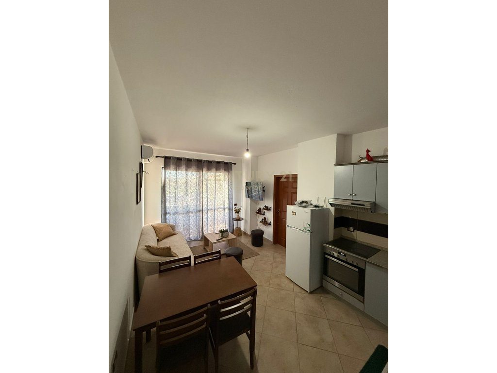 Apartament 2+1 me qira në Bulevardin Migjeni, Yzberish!