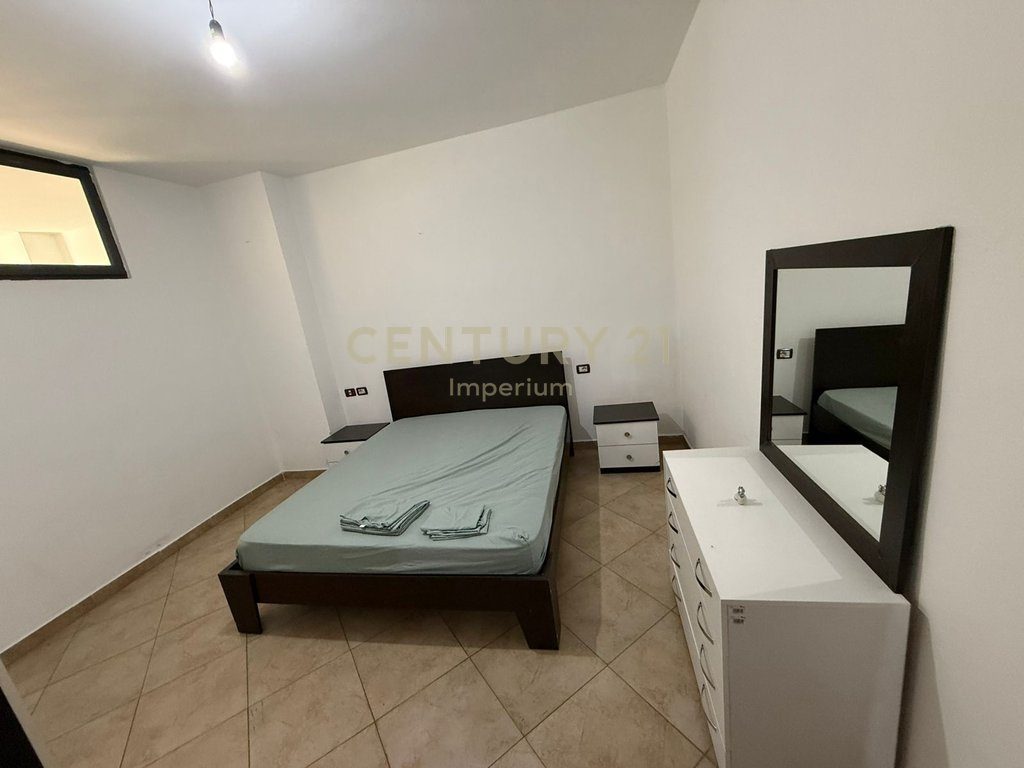 Apartament 2+1 me qira në Bulevardin Migjeni, Yzberish!
