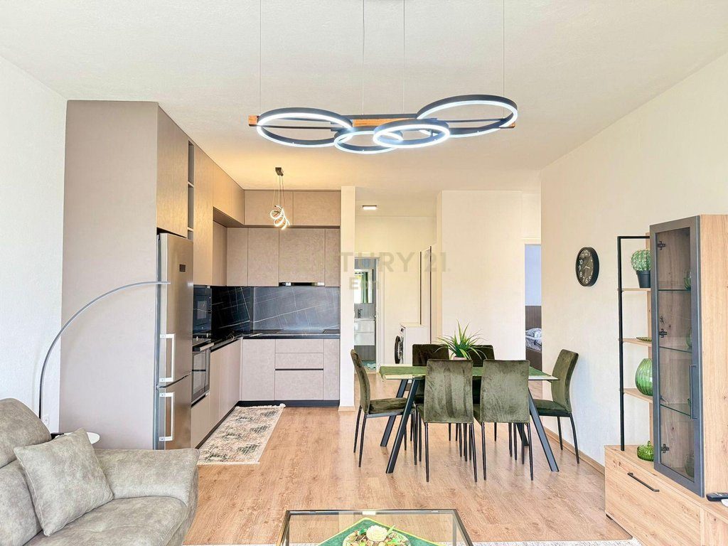 Apartament 2+1+2 Me Qira me Pamje Deti,  Vollga Durrës - 900€ | 100 m²