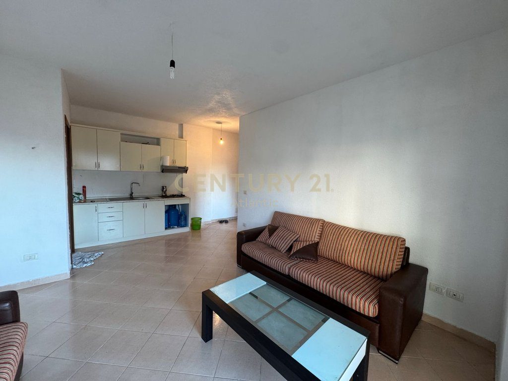 Apartament 1+1 Për Shitje në Shkëmbi i Kavajës, Durrës.