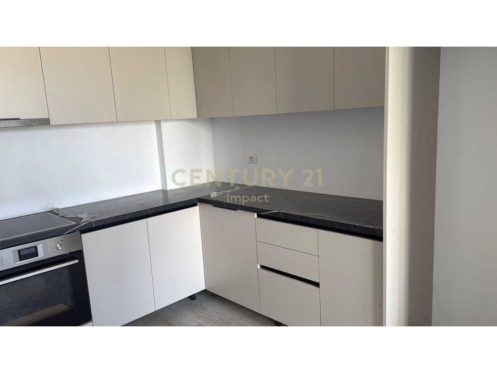 Apartament 1+1 Me Qira në Bulevardi i Ri, PRANE SPAK,Tiranë!