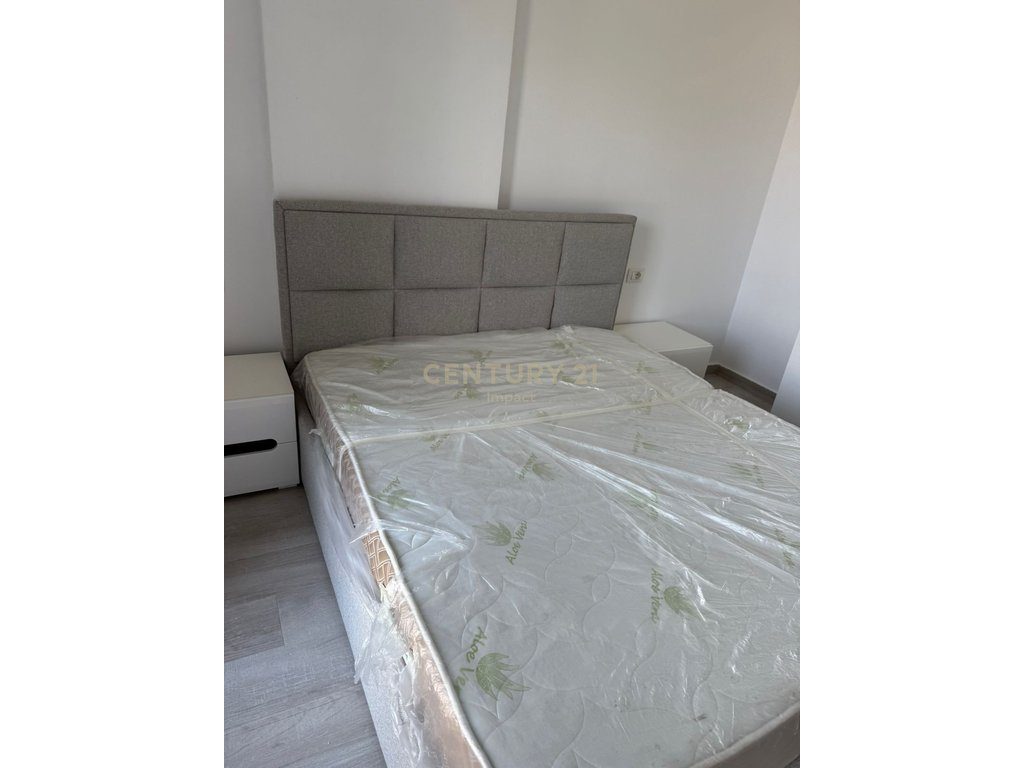 Apartament 1+1 Me Qira në Bulevardi i Ri, PRANE SPAK,Tiranë!