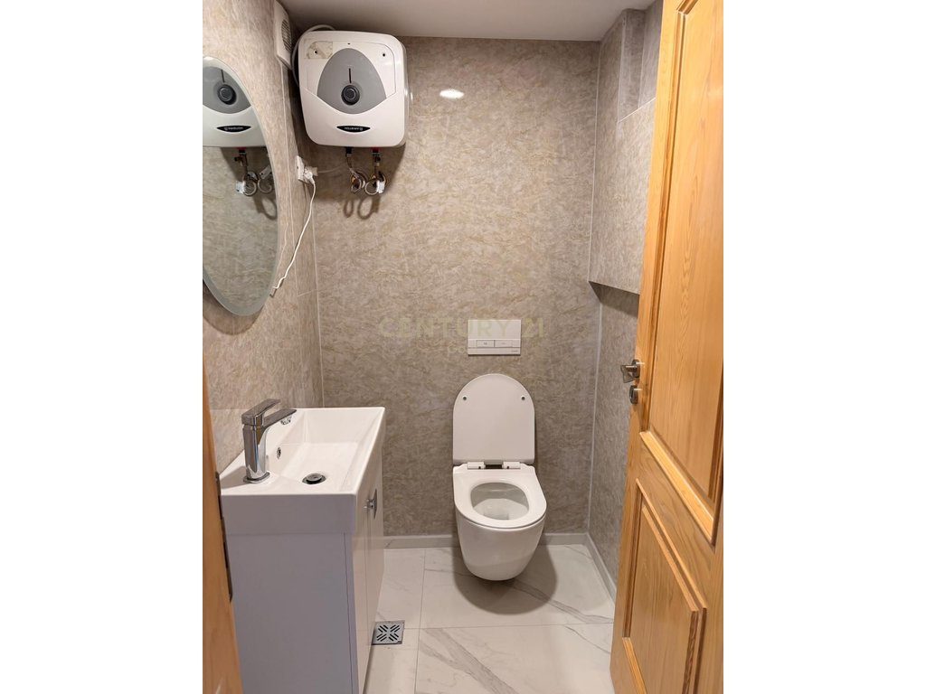 Jepet me Qera njesi Biznesi Duplex 20m2, Farke e vogel