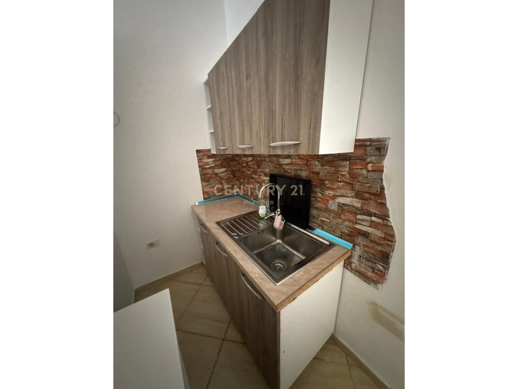 APARTAMENT 3+1 ME QIRA I VENDOSUR PRANE PASTICERI MELISA NE FRESK, TIRANE!