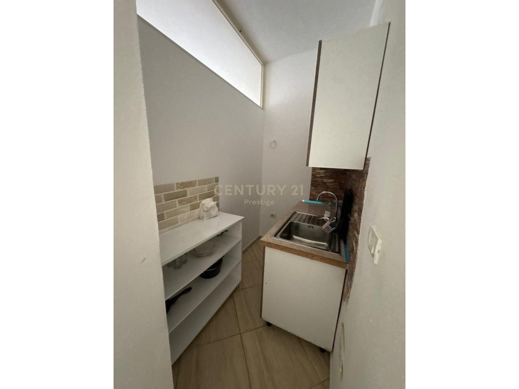 APARTAMENT 3+1 ME QIRA I VENDOSUR PRANE PASTICERI MELISA NE FRESK, TIRANE!
